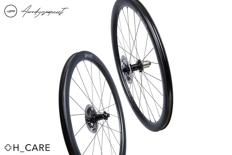HUNT 44 Aerodynamicist Carbon Disc Wheelset in Black