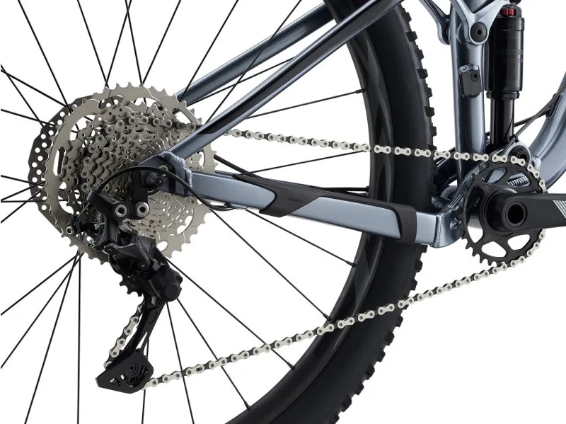 Giant Stance 29 2 Trail Bike in Knight Shield-3