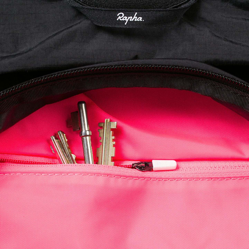 Rapha Pro Team Lightweight Backpack - Black-5