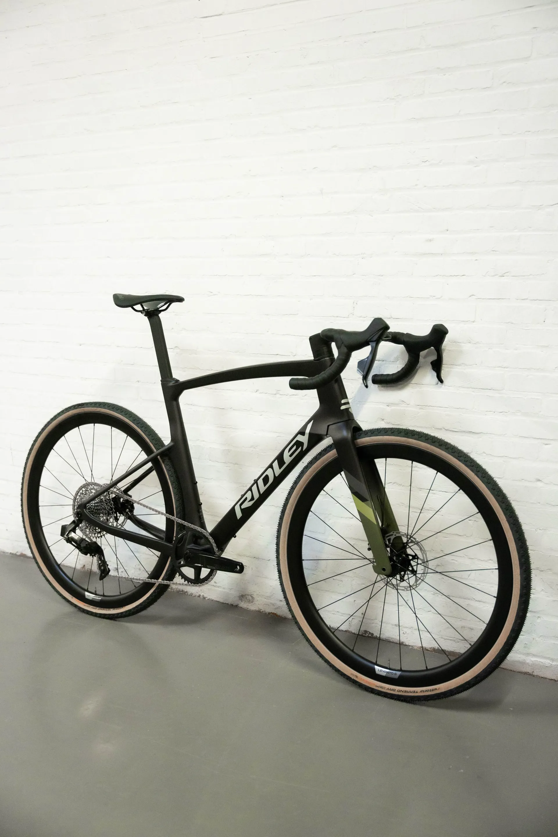 2025 Ridley Kanzo Fast - GRX800 1x12 - Black Metallic