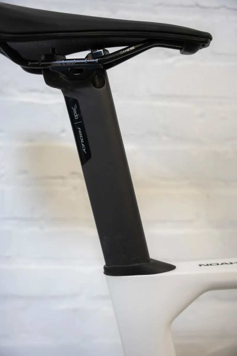 2025 Ridley Noah - 105 Di2 equipped Road Bike - Pearl White-5