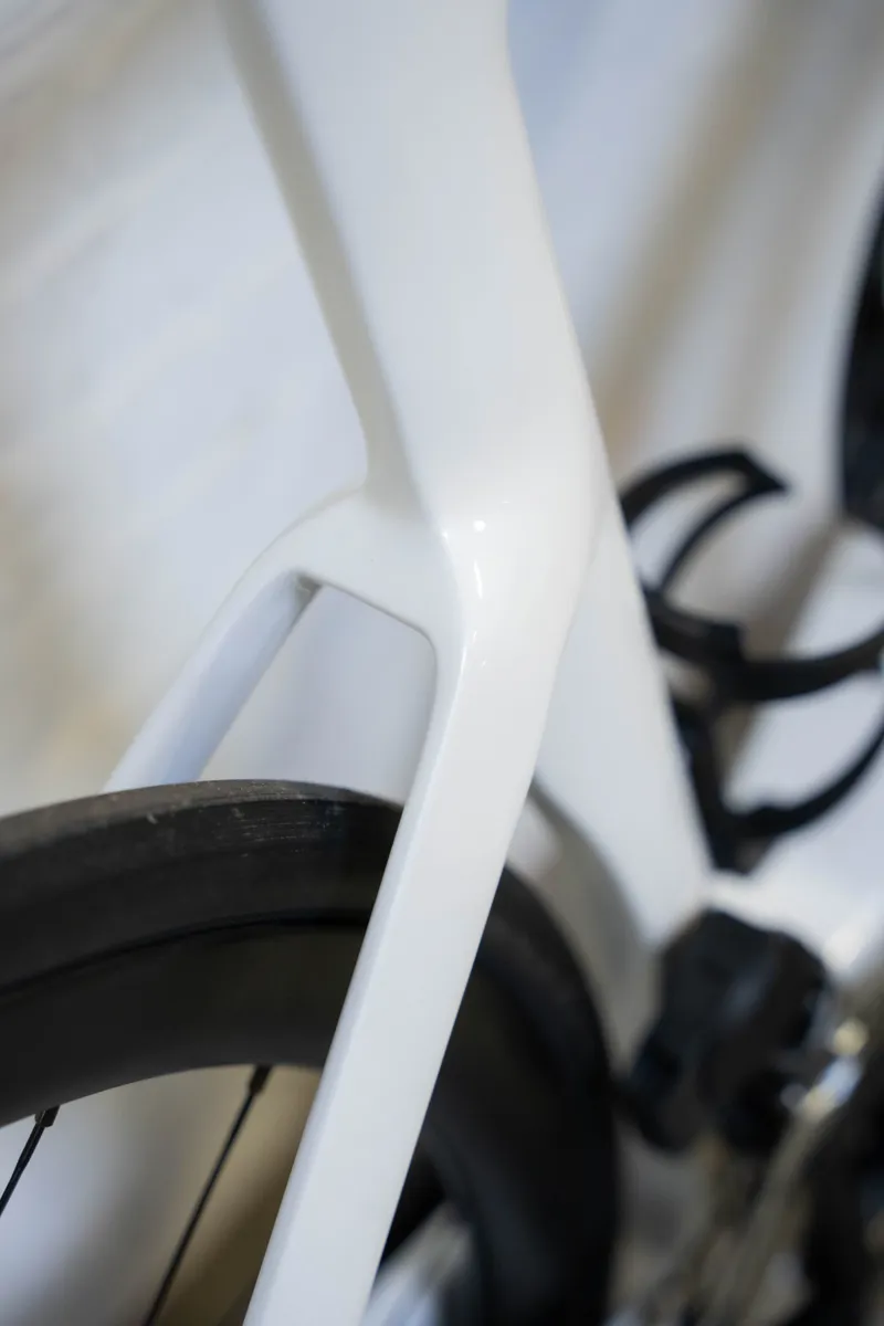 2025 Ridley Noah - 105 Di2 equipped Road Bike - Pearl White-6