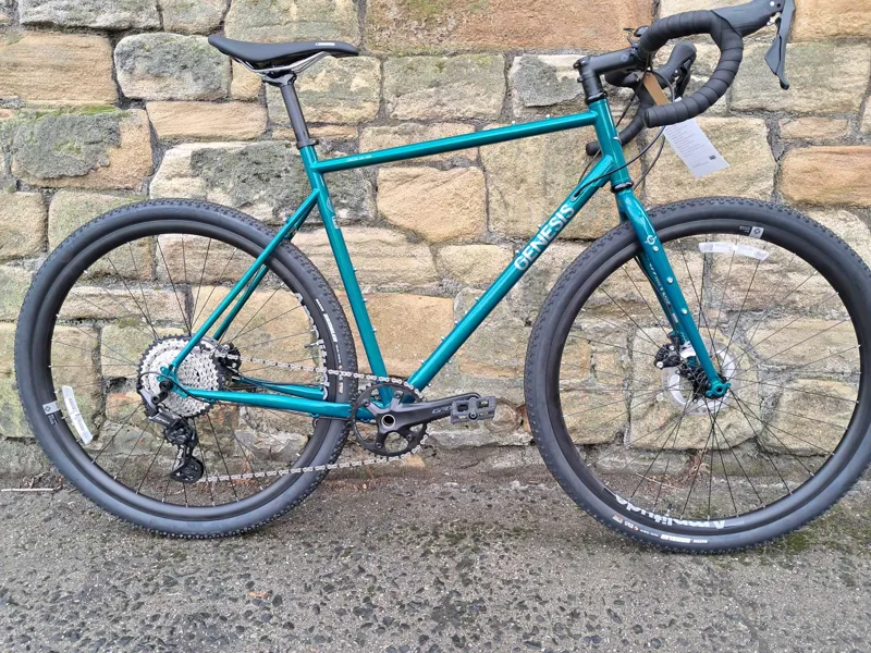 Genesis Croix de Fer 40 - Steel frame Adventure Bike - Sterling Gloss-2