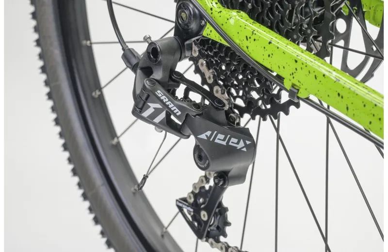 Genesis Fugio 20 - Aluminium 650b Wheel Gravel Bike - Green-3