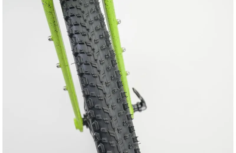 Genesis Fugio 20 - Aluminium 650b Wheel Gravel Bike - Green-6