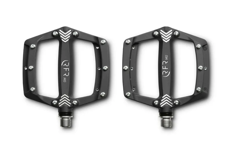RFR Flat SL Magnesium Pedals in Black