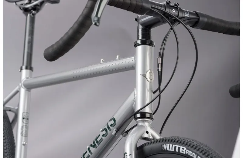2021 Genesis CDA 30 Gravel Bike in Silver-2
