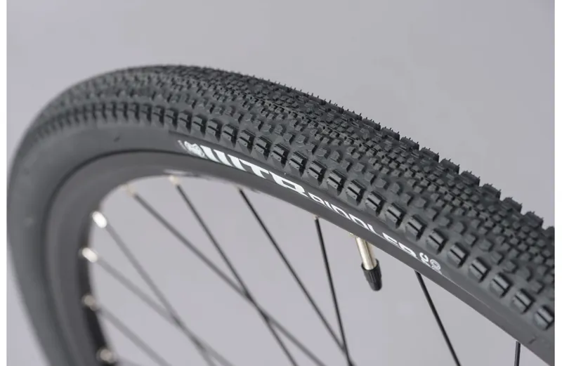 2021 Genesis CDA 30 Gravel Bike in Silver-10