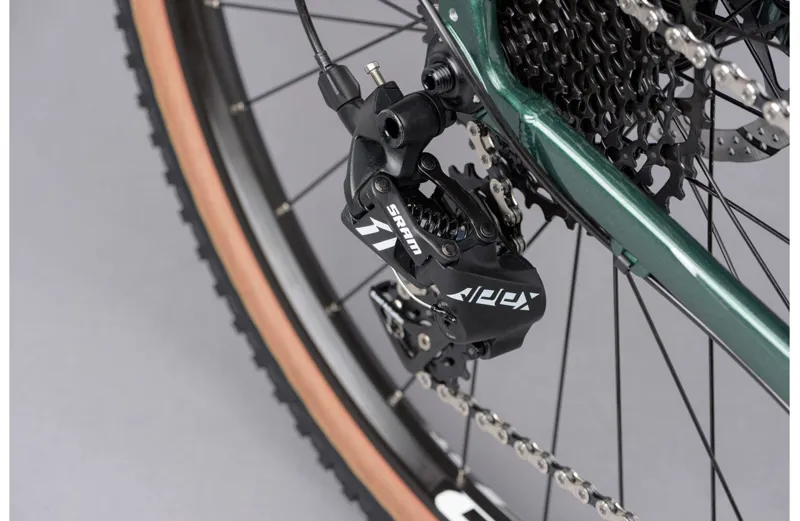 2021 Genesis Fugio 10 Gravel Bike in Green-9