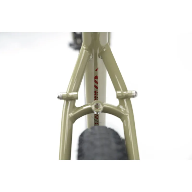 Genesis Croix de Fer 30 - Steel frame Adventure Bike - Pavement-12