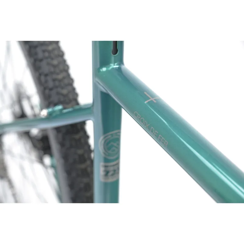 Genesis Croix de Fer 40 - Steel frame Adventure Bike - Sterling Gloss-10