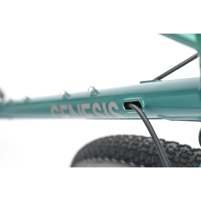 Genesis Croix de Fer 40 - Steel frame Adventure Bike - Sterling Gloss-11