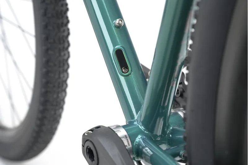 Genesis Croix de Fer 40 - Steel frame Adventure Bike - Sterling Gloss-12