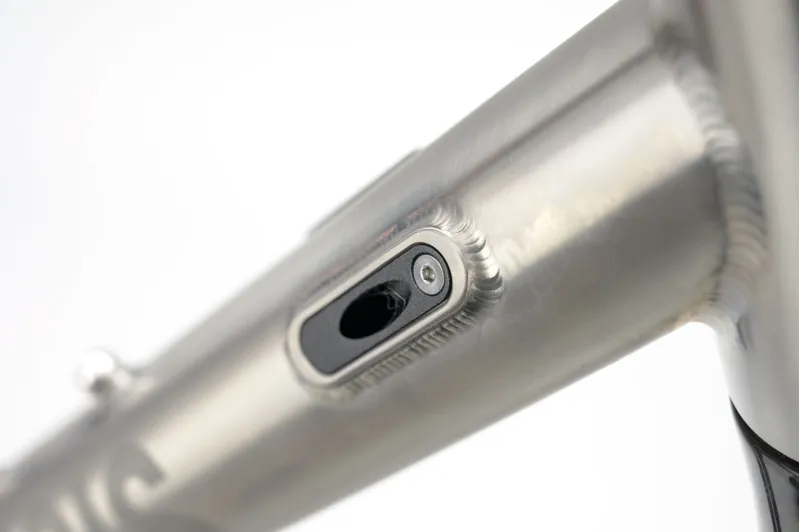 Genesis Croix De Fer Ti - Titanium Gravel Frameset - Luther Van Gloss-6