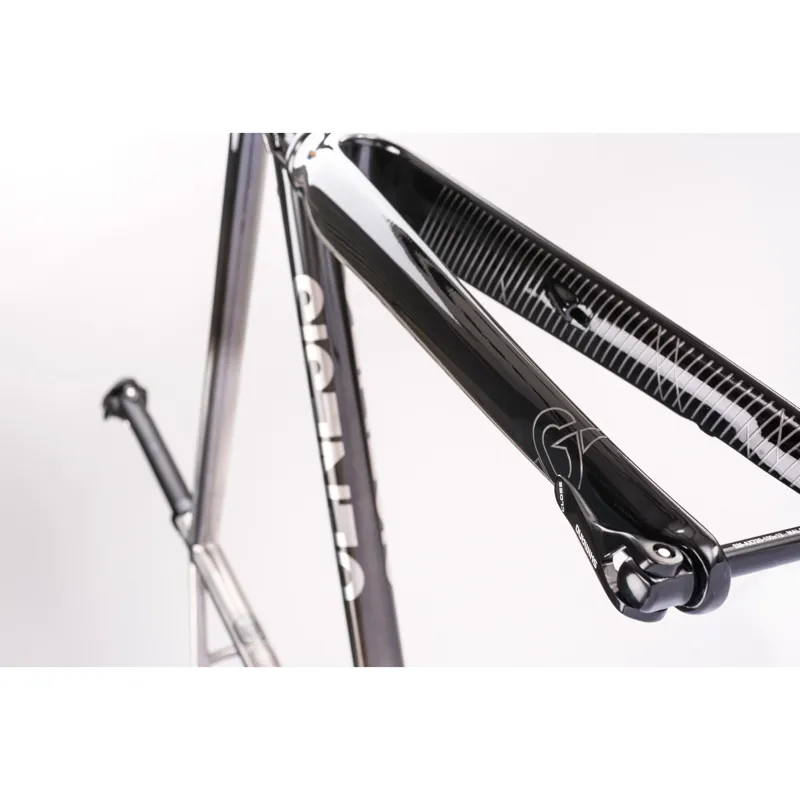 2021 Genesis Volare - 931 Disc Frameset - Silver and Black-11