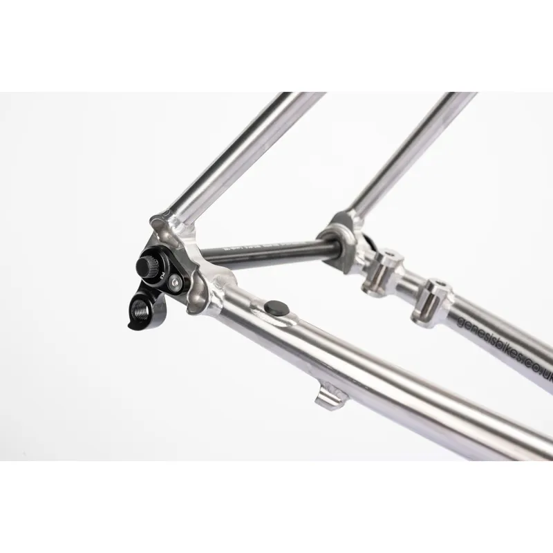 2021 Genesis Volare - 931 Disc Frameset - Silver and Black-4