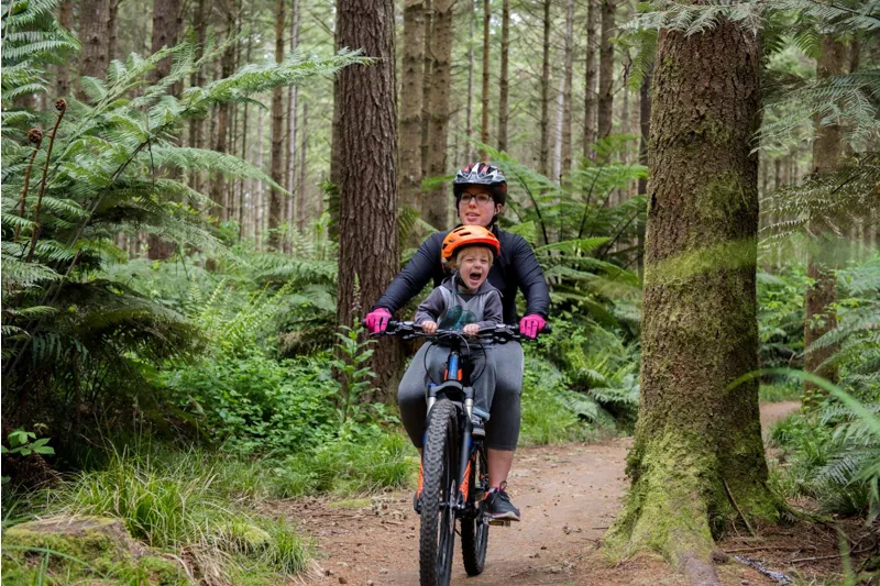 Kids Ride Shotgun MTB Seat in Black-1