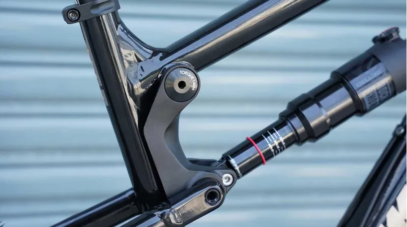 2027 Nukeproof Tracker FS / Black-1