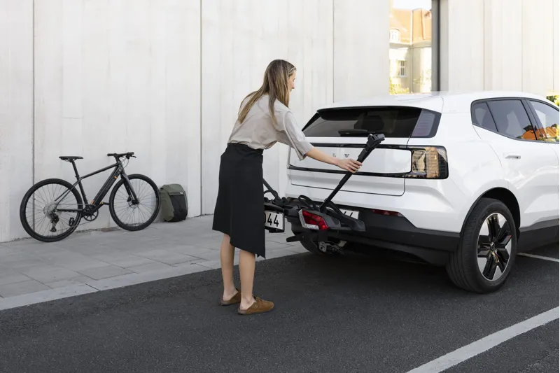 Thule 901230 OutPace - 3-Bike Towball Carrier with 13-Pin Plug-11