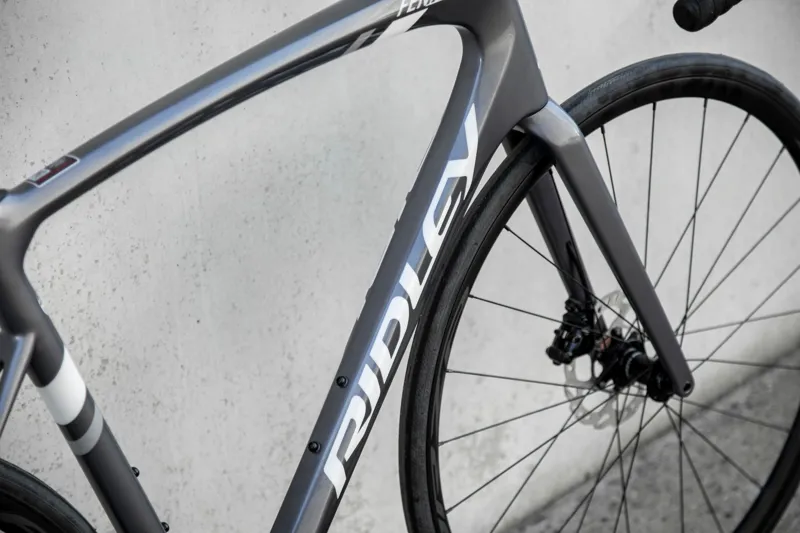 2024 Ridley Fenix Disc - 105 DI2 All-Road Bike - Arctic Grey Metallic-4