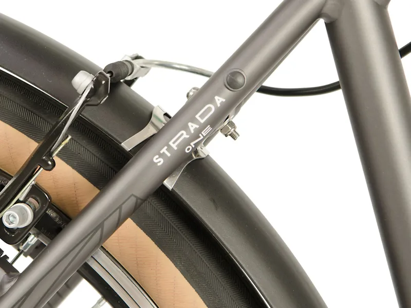 2020 Raleigh Strada 650b Hybrid Bike in Grey-3