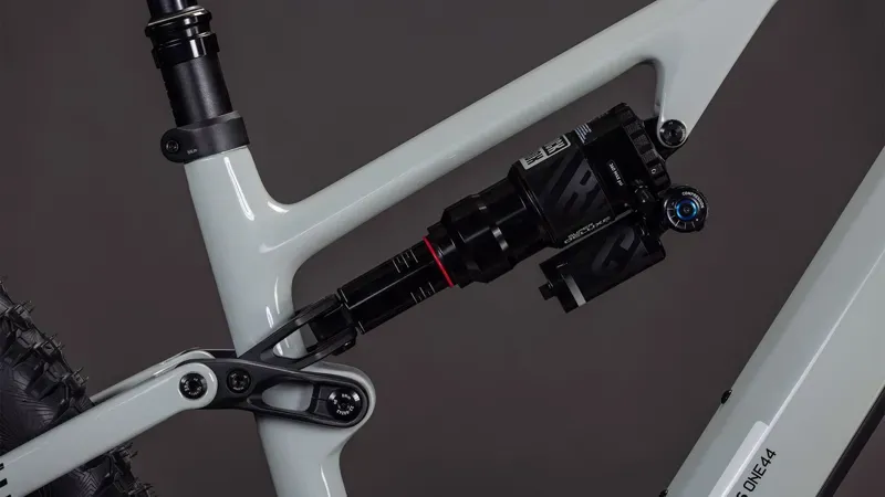 2026 Cube AMS Hybrid one44 c:62 Race 400x eMountain Bike in Reed Beige/Black-3