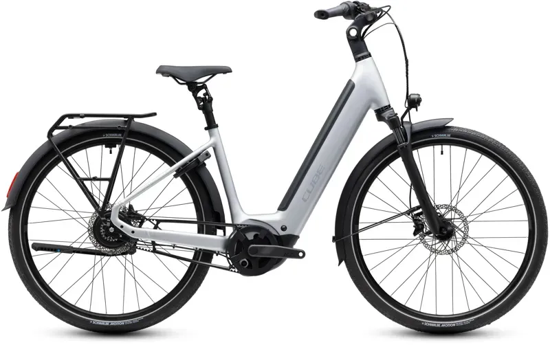Cube Supreme Hybrid Deluxe Pro 600 in Silverstar