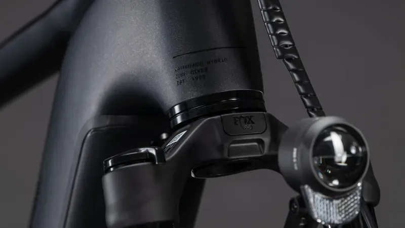 2026 Cube Kathmandu Hybrid SLX 800 eHybrid Bike in Silverdust/Chrome-9