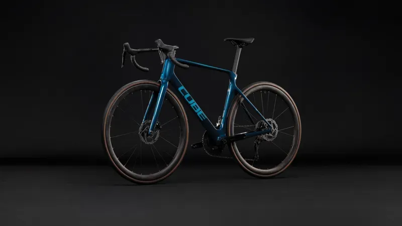 2027 Cube Agree C:62 One Road Bike in Midnight Teal/Sea-3