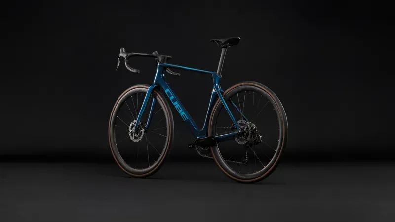 2027 Cube Agree C:62 One Road Bike in Midnight Teal/Sea-4