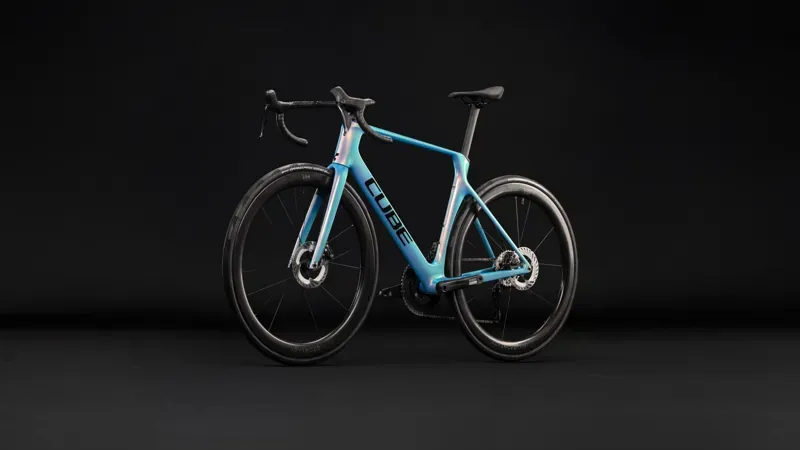 2027 Cube Agree C:62 Pro Road Bike in Dream/Black-4