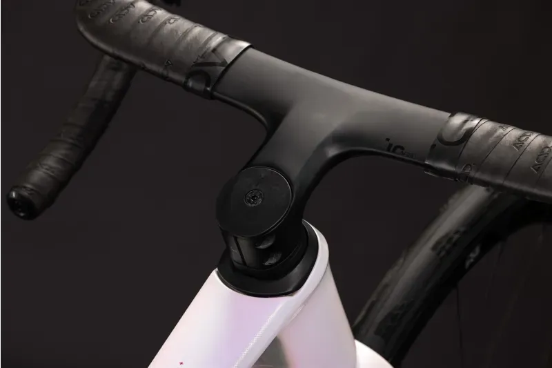 Cube Agree C:62 SLX Road Bike in Unicorn/Pink-5