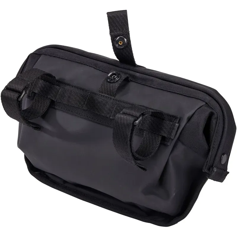 Thule Chasm 2l Handlebar Bag in Black-3
